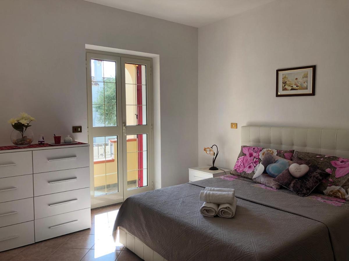 Appartamento In Villa Andreina Orosei Exterior photo